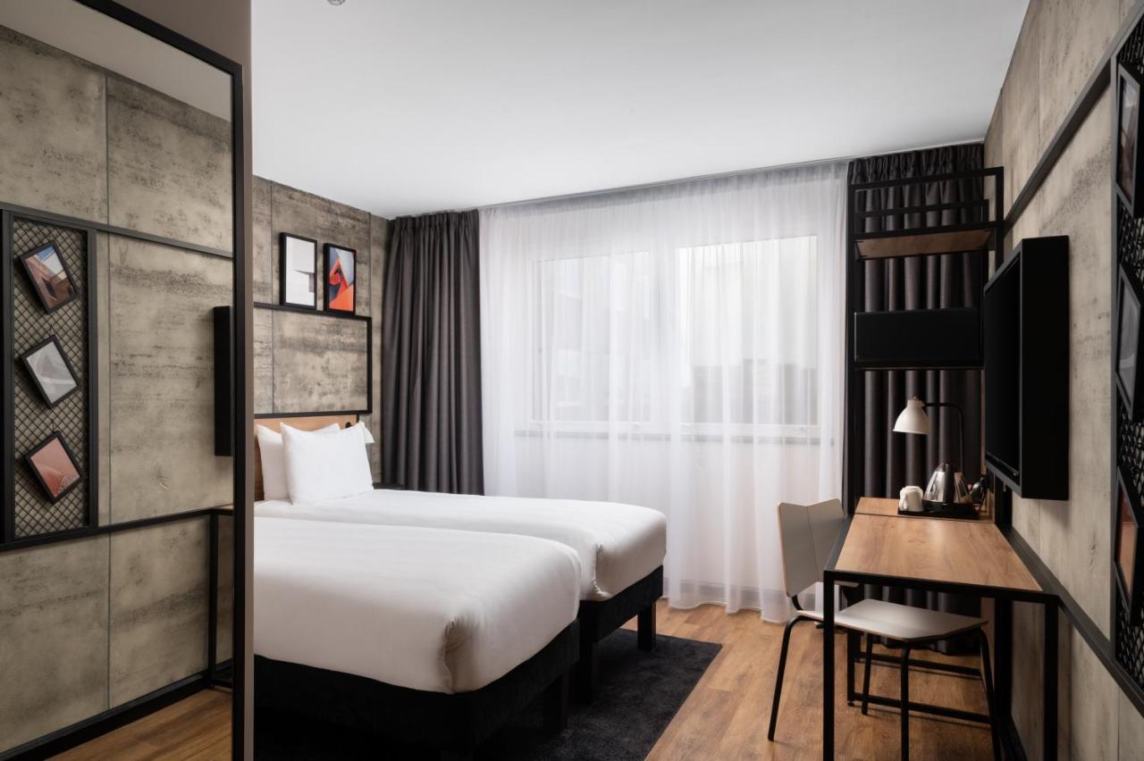 Ibis London Earls Court Hotel Bagian luar foto